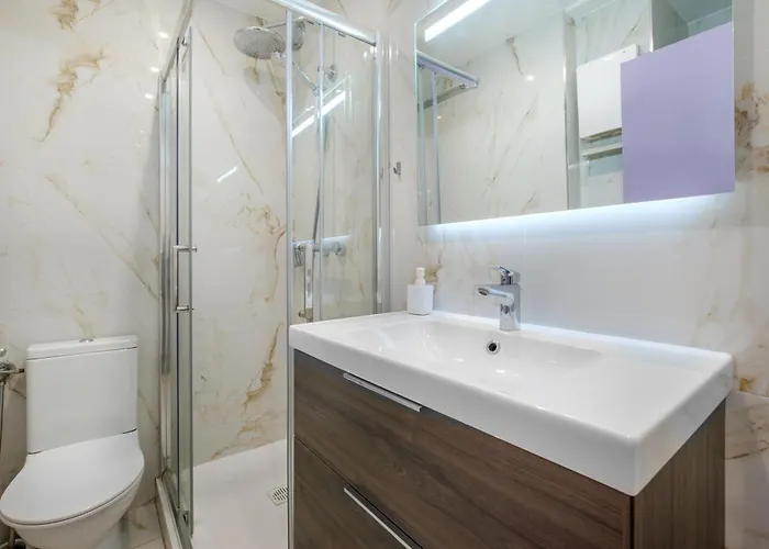 - 2 Couchages Doubles דירה